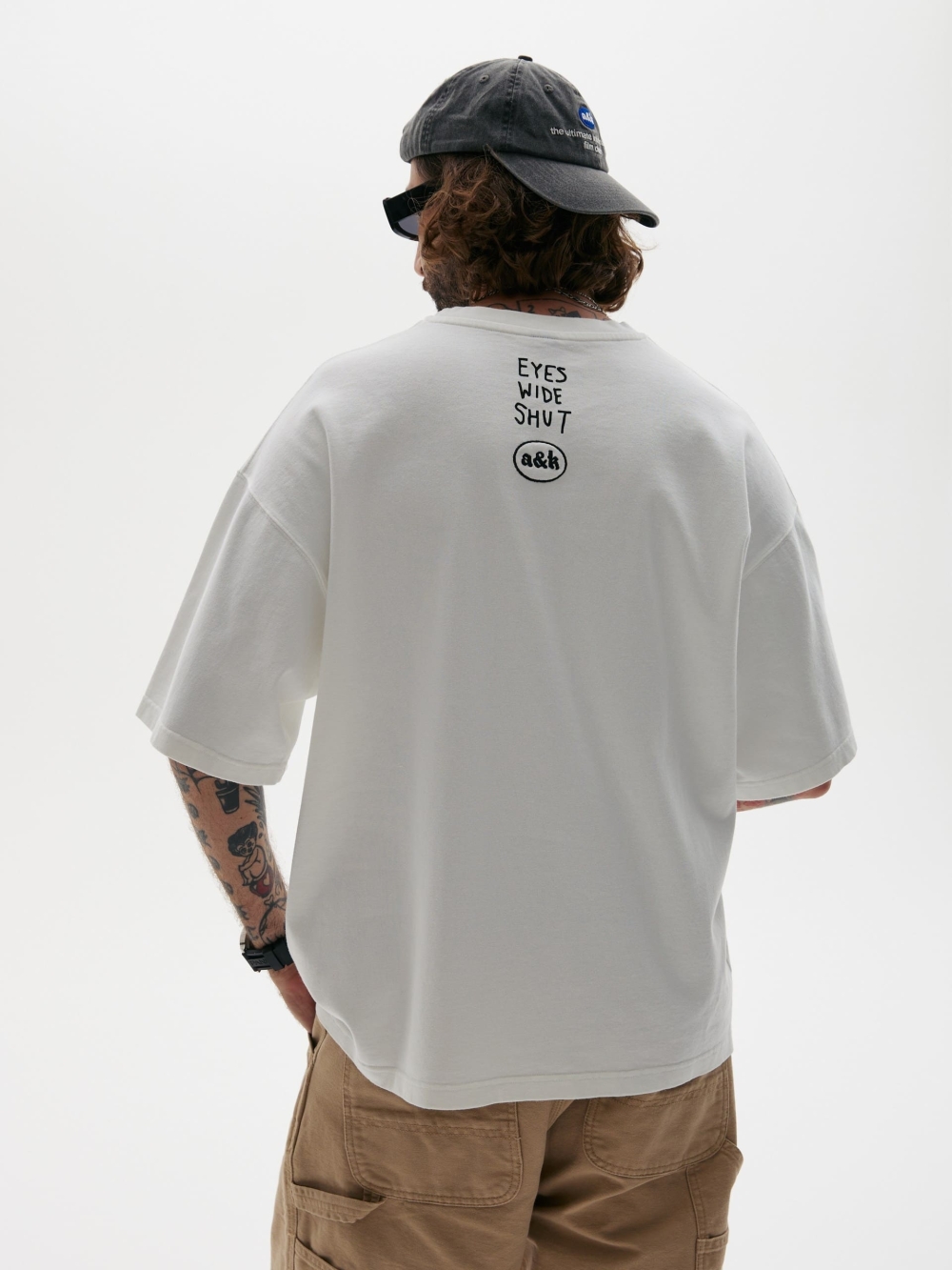 T-shirt How Do I look White - №4